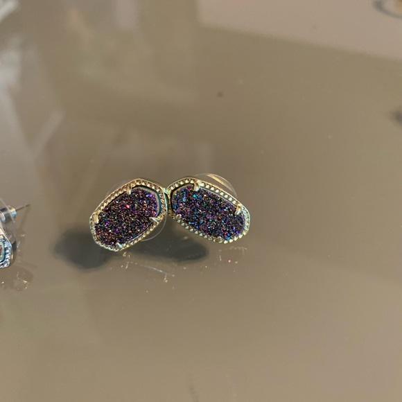 NWOT Kendra Scott Ellie Stud Earrings In Platinum or gold Drusy - Picture 9 of 12